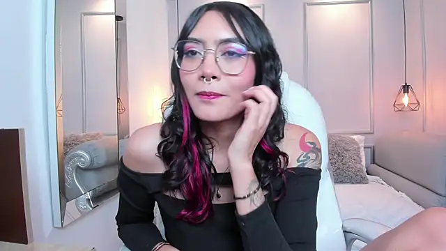 Snapshot of AzuraKindong chatting on 21, 3, 2025 AzuraKindong online show from 21, 3, 2025