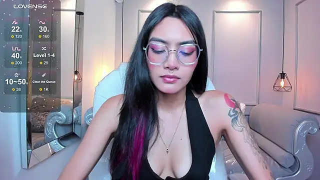 Snapshot of AzuraKindong chatting on 22, 9, 2025 AzuraKindong online show from 22, 9, 2025