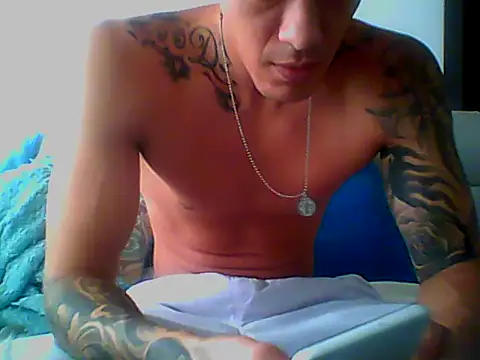 Snapshot of Skater29xx2 chatting on 20, 1, 2025 Skater29xx2 online show from 20, 1, 2025