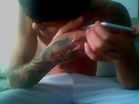 Snapshot of Skater29xx2 chatting on 27, 1, 2025 Skater29xx2 online show from 27, 1, 2025