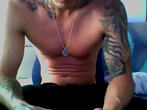 Snapshot of Skater29xx2 chatting on 12, 2, 2025 Skater29xx2 online show from 12, 2, 2025