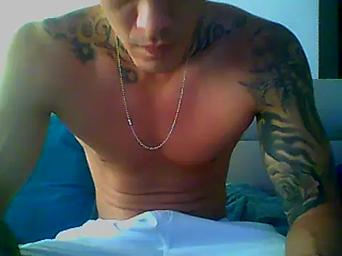 Snapshot of Skater29xx2 chatting on 17, 2, 2025 Skater29xx2 online show from 17, 2, 2025