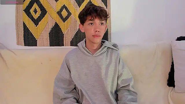 Snapshot of Tomy_Rox chatting on 21, 2, 2025 Tomy Rox online show from 21, 2, 2025