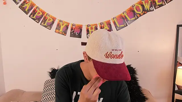 Tomy Rox online show from 27, 10, 2025