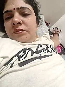 Snapshot of Husnpari20 chatting on 11, 10, 2025 Husnpari20 online show from 11, 10, 2025