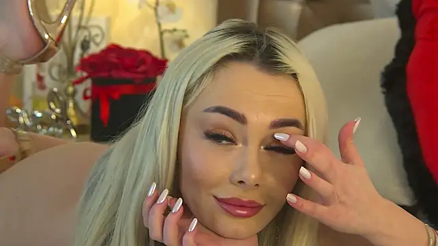 Snapshot of FrancescaMcGray chatting on 13, 2, 2025 FrancescaMcGray online show from 13, 2, 2025