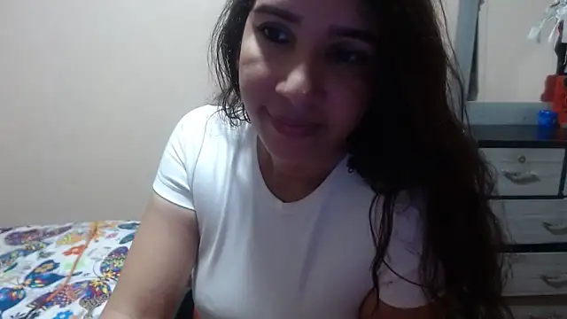 Snapshot of Ainhoa-hot chatting on 5, 5, 2026 Ainhoa-hot online show from 5, 5, 2026
