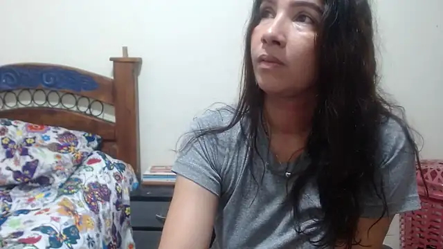 Snapshot of Ainhoa-hot chatting on 15, 5, 2026 Ainhoa-hot online show from 15, 5, 2026