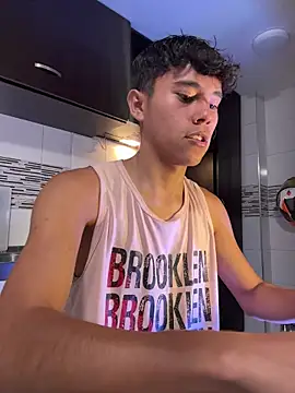 Angel esteban fx online show from 10, 3, 2026