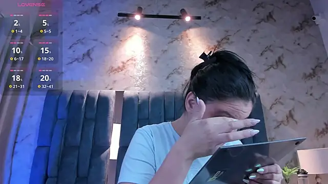 Arii Vga online show from 2, 11, 2025