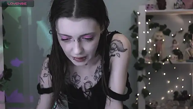 Snapshot of prettybones chatting on 24, 6, 2026 prettybones online show from 24, 6, 2026