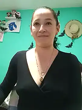 emilypoppy3 online show from 4, 12, 2024