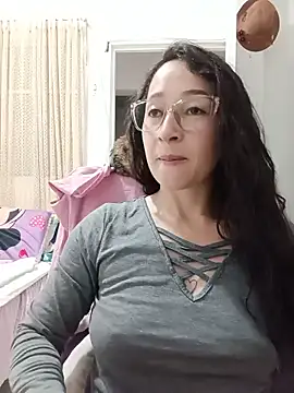 Snapshot of emilypoppy3 chatting on 27, 5, 2026 emilypoppy3 online show from 27, 5, 2026