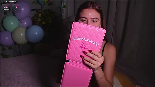 Snapshot of IsabellaFerreiraa chatting on 30, 1, 2025 IsabellaFerreiraa online show from 30, 1, 2025