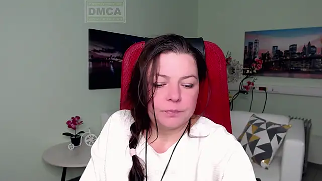 Lily flower7 online show from 5, 12, 2025