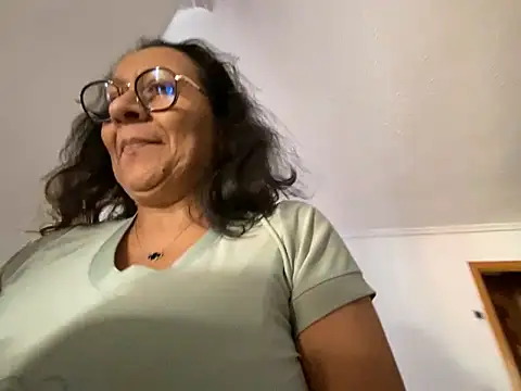 sweeviolet online show from 30, 1, 2025