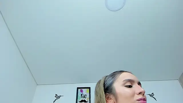 im sarah34 online show from 1, 12, 2025