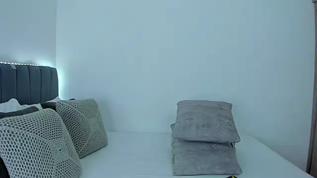 Snapshot of im_sarah34 chatting on 12, 7, 2026 im sarah34 online show from 12, 7, 2026