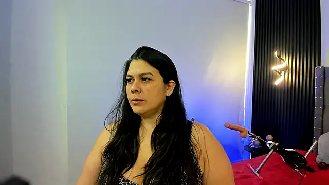 martina foxy  online show from 11, 11, 2025