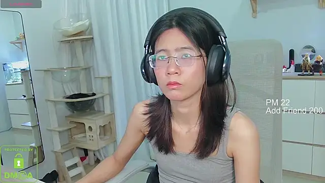 Snapshot of littlemiilk chatting on 10, 10, 2025 littlemiilk online show from 10, 10, 2025