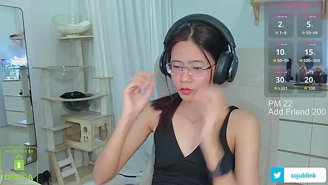 Snapshot of littlemiilk chatting on 15, 11, 2025 littlemiilk online show from 15, 11, 2025