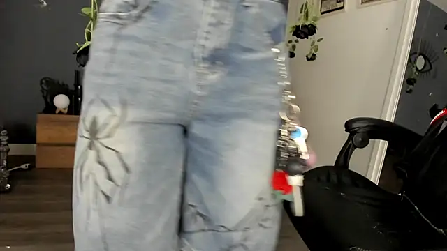 Snapshot of Raven_Witch_ chatting on 12, 3, 2026 Raven Witch online show from 12, 3, 2026