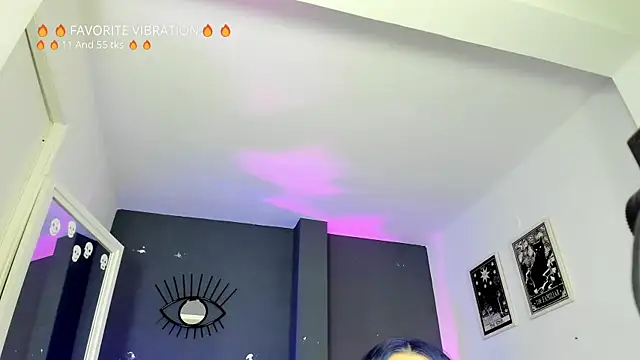 Snapshot of Raven_Witch_ chatting on 13, 4, 2026 Raven Witch online show from 13, 4, 2026