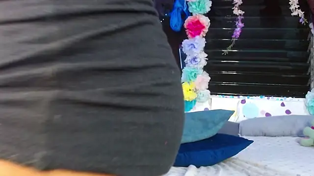 Karly coffe online show from 1, 3, 2025