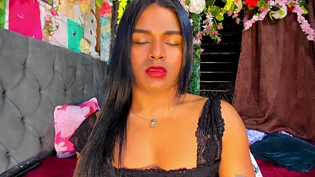 Snapshot of Karly_coffe chatting on 23, 7, 2026 Karly coffe online show from 23, 7, 2026