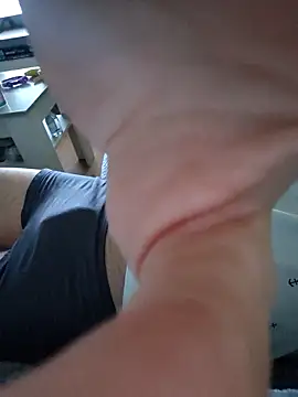 Snapshot of milujuto1984 chatting on 9, 4, 2026 milujuto1984 online show from 9, 4, 2026