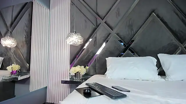 Snapshot of MaluDiaz chatting on 13, 2, 2026 MaluDiaz online show from 13, 2, 2026