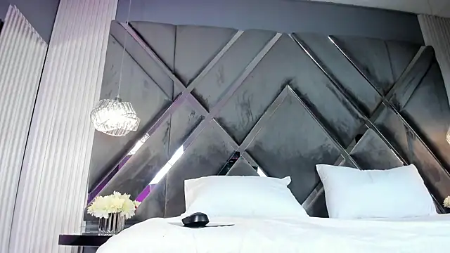 Snapshot of MaluDiaz chatting on 14, 2, 2026 MaluDiaz online show from 14, 2, 2026