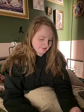 GingerSnap33 online show from 1, 2, 2025