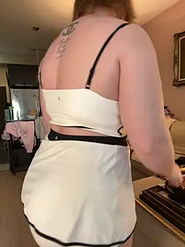 GingerSnap33 online show from 14, 4, 2026