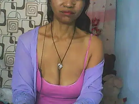 Snapshot of nene_belle chatting on 14, 5, 2026 nene belle online show from 14, 5, 2026