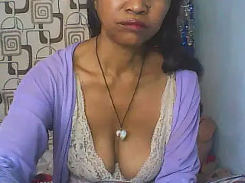 Snapshot of nene_belle chatting on 28, 5, 2026 nene belle online show from 28, 5, 2026