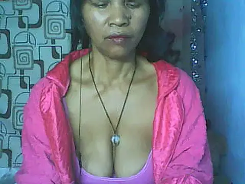 Snapshot of nene_belle chatting on 4, 6, 2026 nene belle online show from 4, 6, 2026