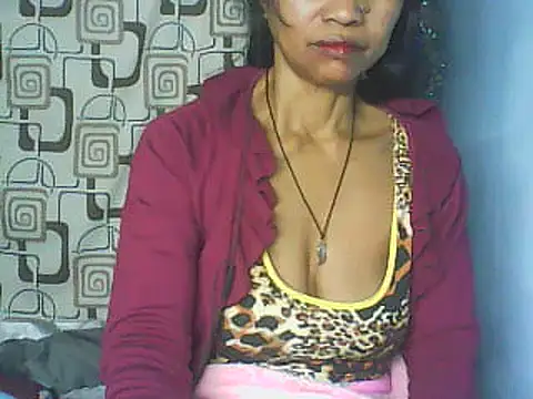 Snapshot of nene_belle chatting on 25, 6, 2026 nene belle online show from 25, 6, 2026