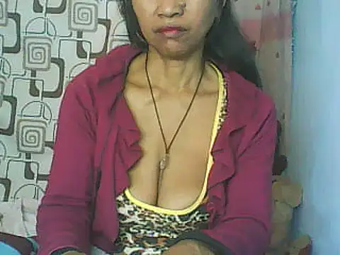 Snapshot of nene_belle chatting on 9, 7, 2026 nene belle online show from 9, 7, 2026