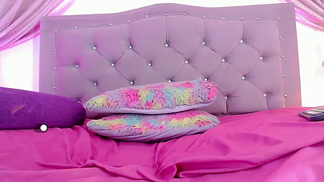 Snapshot of SexyJuliii21 chatting on 10, 1, 2025 SexyJuliii21 online show from 10, 1, 2025