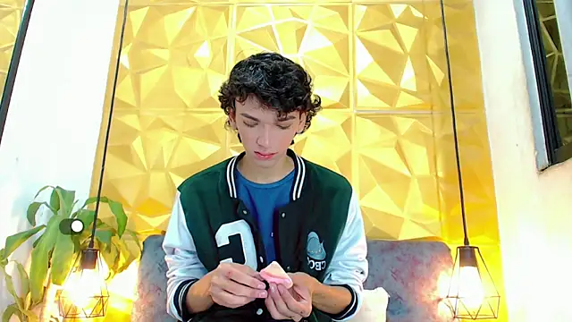 Snapshot of SexyJuliii21 chatting on 20, 1, 2025 SexyJuliii21 online show from 20, 1, 2025