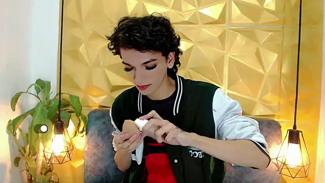 Snapshot of SexyJuliii21 chatting on 23, 1, 2025 SexyJuliii21 online show from 23, 1, 2025