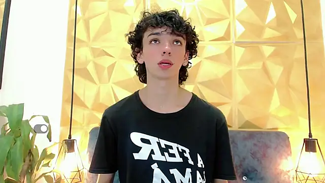 Snapshot of SexyJuliii21 chatting on 22, 2, 2025 SexyJuliii21 online show from 22, 2, 2025