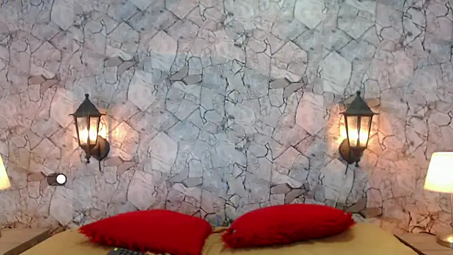 Snapshot of SexyJuliii21 chatting on 6, 3, 2025 SexyJuliii21 online show from 6, 3, 2025