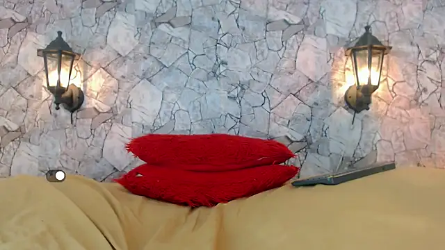 Snapshot of SexyJuliii21 chatting on 7, 3, 2025 SexyJuliii21 online show from 7, 3, 2025