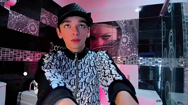 Snapshot of SexyJuliii21 chatting on 23, 9, 2025 SexyJuliii21 online show from 23, 9, 2025