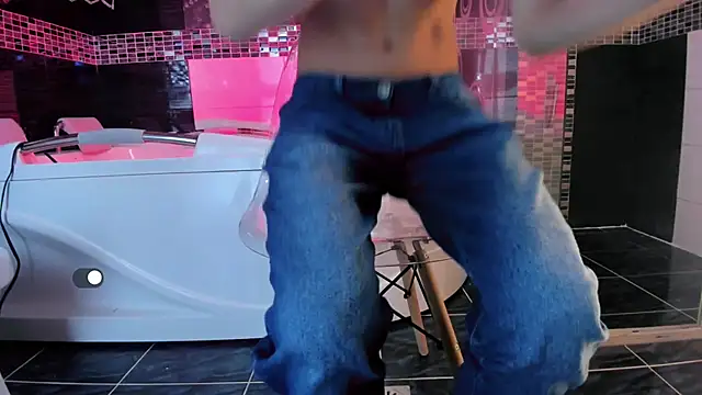 Snapshot of SexyJuliii21 chatting on 8, 10, 2025 SexyJuliii21 online show from 8, 10, 2025