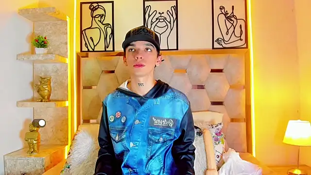 Snapshot of SexyJuliii21 chatting on 27, 10, 2025 SexyJuliii21 online show from 27, 10, 2025