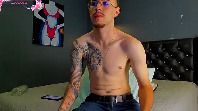 Snapshot of CodyWalkerR chatting on 18, 10, 2025 CodyWalkerR online show from 18, 10, 2025