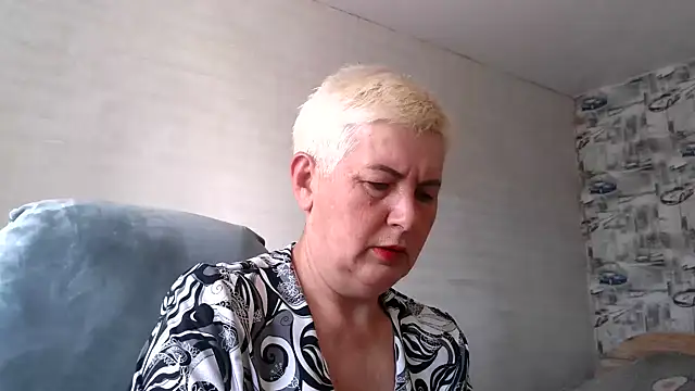 NicoleOlla online show from 15, 9, 2025